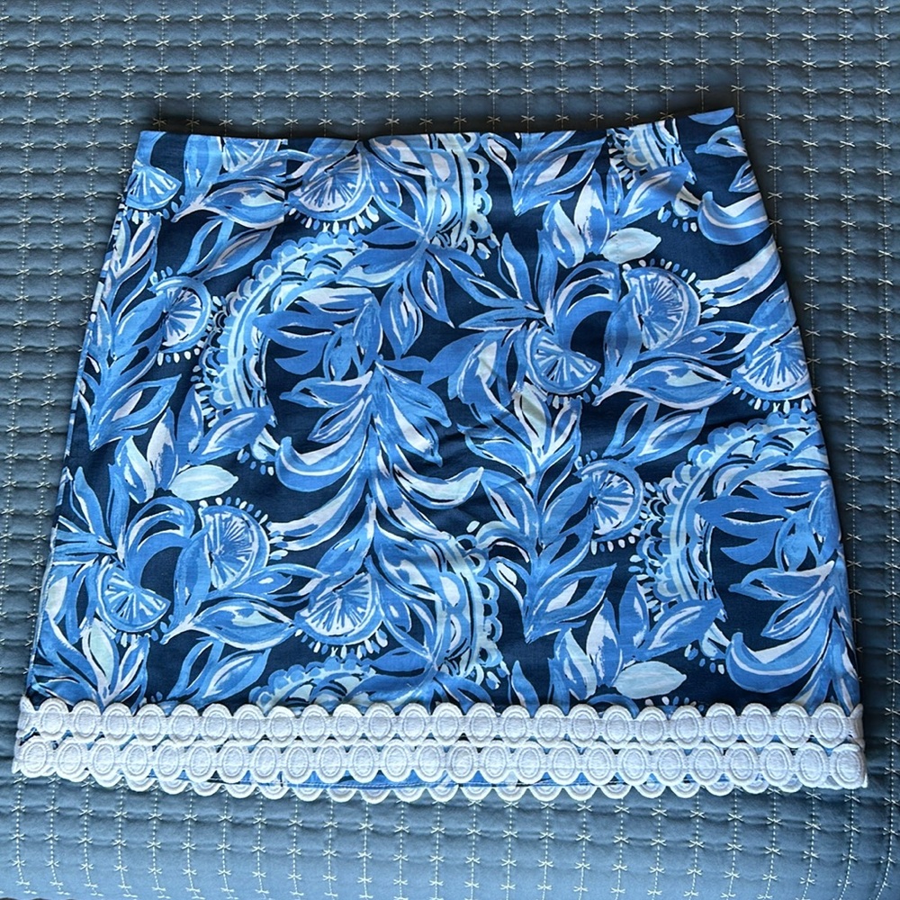 EEUC Lilly Pulitzer Izzy skirt, high tide navy blue, you’re the zest